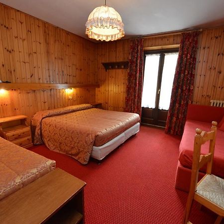 Petit Hotel Cogne Bagian luar foto