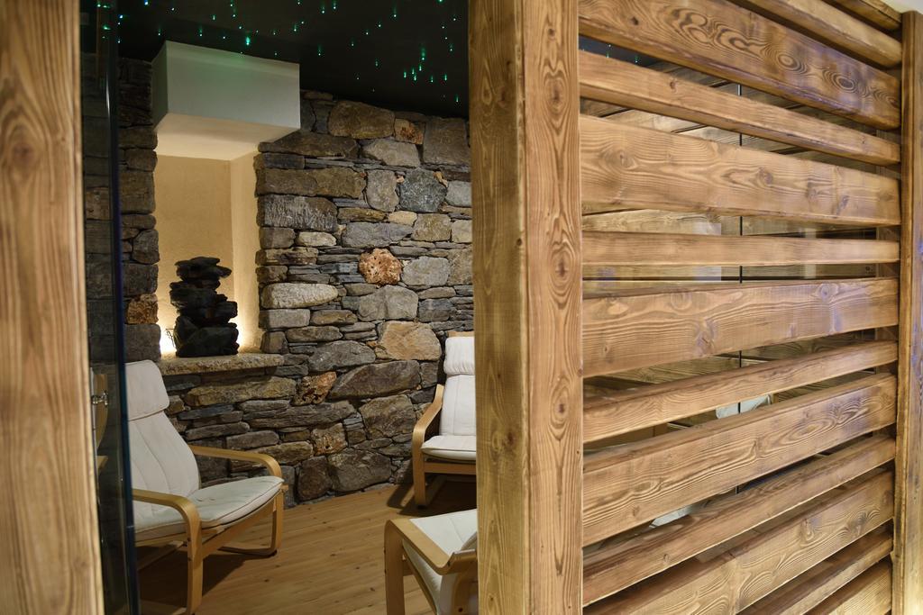 Petit Hotel Cogne Bagian luar foto